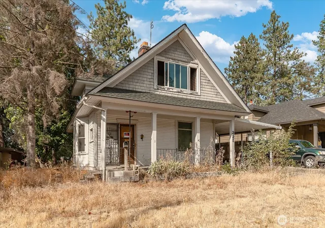 Photo 4 of Single family home for sale at 325 E 20Th Ave, Spokane, WA 99203 | MLS# NWM2574503 | Listing updated on 2026-10-09