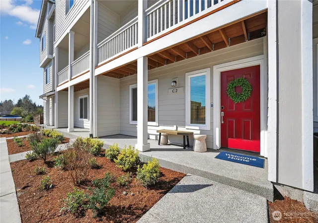 Photo 2 of Condo for sale at 9811 31st Ave Se #G4, Everett, WA 98208 | MLS# NWM2574505 | Listing updated on 2026-09-30