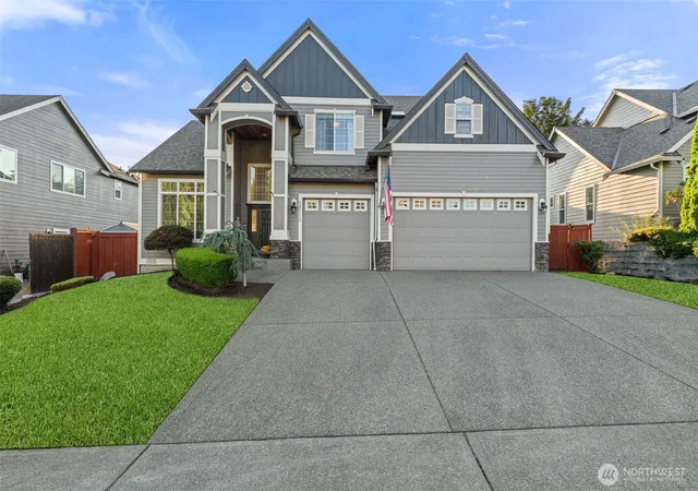 Photo 1 of Single family home for sale at 32113 Sunny Ln, Black Diamond, WA 98010 | MLS# NWM2574507 | Listing updated on 2026-10-02