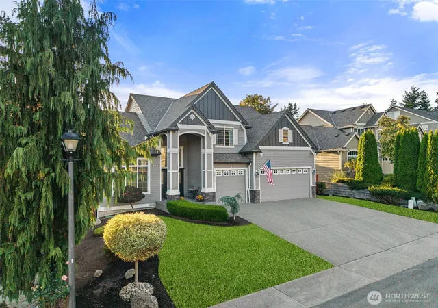 Photo 2 of Single family home for sale at 32113 Sunny Ln, Black Diamond, WA 98010 | MLS# NWM2574507 | Listing updated on 2026-10-02