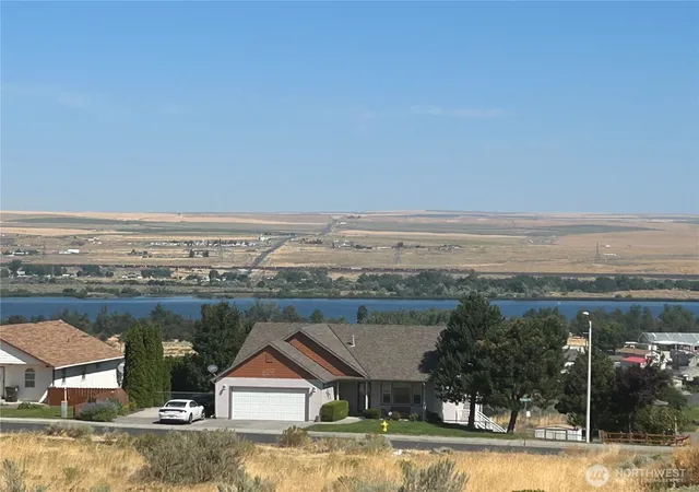 Photo 2 of Land for sale at 70 Roosevelt Ave, Umatilla, OR 97882 | MLS# NWM2574511 | Listing updated on 2026-09-25