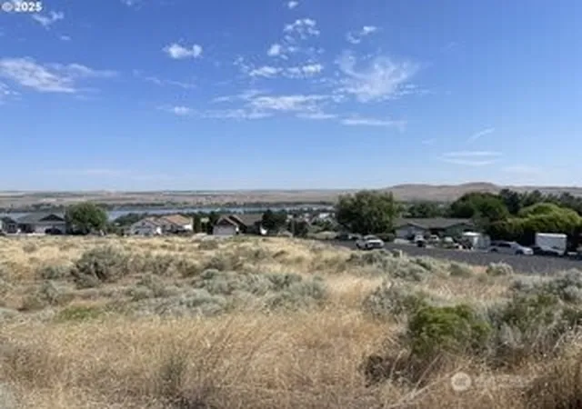 Photo 3 of Land for sale at 70 Roosevelt Ave, Umatilla, OR 97882 | MLS# NWM2574511 | Listing updated on 2026-09-25