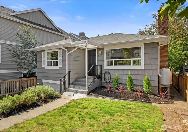 Photo 3 of Single family home for sale at 6325 42nd Avenue SW, Seattle, WA 98136 | MLS# NWM2574528 | Listing updated on 2026-10-02