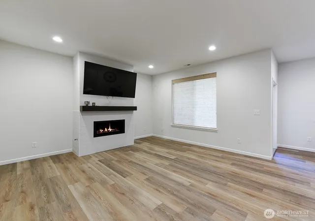 Photo 4 of Single family home for sale at 621 153Rd St Ct E, Tacoma, WA 98445 | MLS# NWM2574550 | Listing updated on 2026-09-25