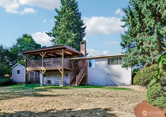 Photo 1 of Contingent at 8621 Vistarama Ave, Everett, WA 98208 | MLS# NWM2574566 | Listing updated on 2026-09-29