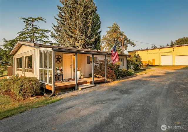 Manufactured home for sale at 1494 Van Wyck Rd, Bellingham, WA 98226 | MLS# NWM2574567