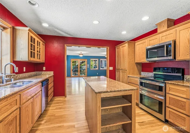 Photo 4 of Single family home for sale at 2605 Mt Brynion Rd, Kelso, WA 98626 | MLS# NWM2574574 | Listing updated on 2026-09-25