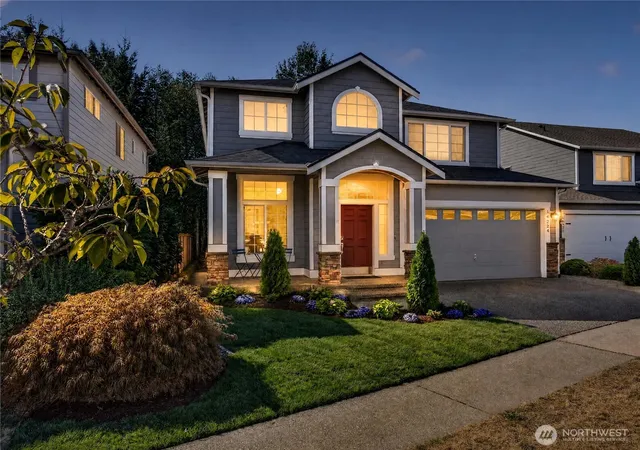 Photo 2 of Sale Pending at 14224 20th Place W, Lynnwood, WA 98087 | MLS# NWM2574593 | Listing updated on 2026-09-23