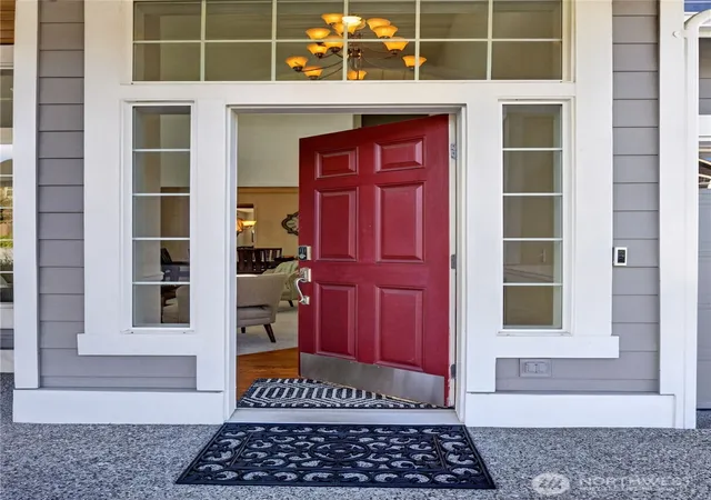 Photo 3 of Sale Pending at 14224 20th Place W, Lynnwood, WA 98087 | MLS# NWM2574593 | Listing updated on 2026-09-23