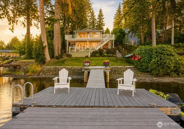 Photo 2 of Single family home for sale at 2053 E Beaver Lake Dr Se, Sammamish, WA 98075 | MLS# NWM2574602 | Listing updated on 2026-10-02