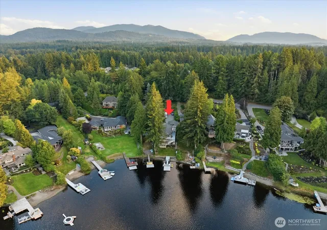 Photo 3 of Single family home for sale at 2053 E Beaver Lake Dr Se, Sammamish, WA 98075 | MLS# NWM2574602 | Listing updated on 2026-10-02