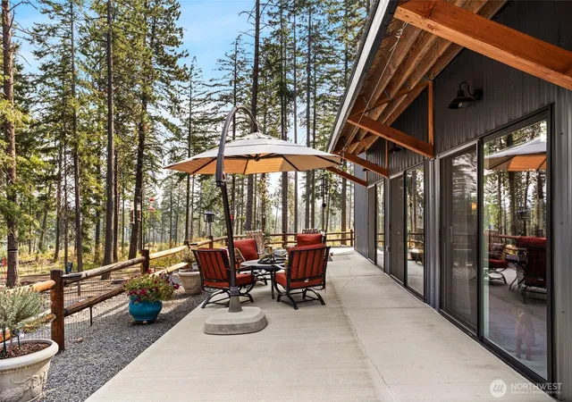 Photo 4 of Sale Pending at 860 Pumphouse Hill Rd, Cle Elum, WA 98922 | MLS# NWM2574608 | Listing updated on 2026-09-25