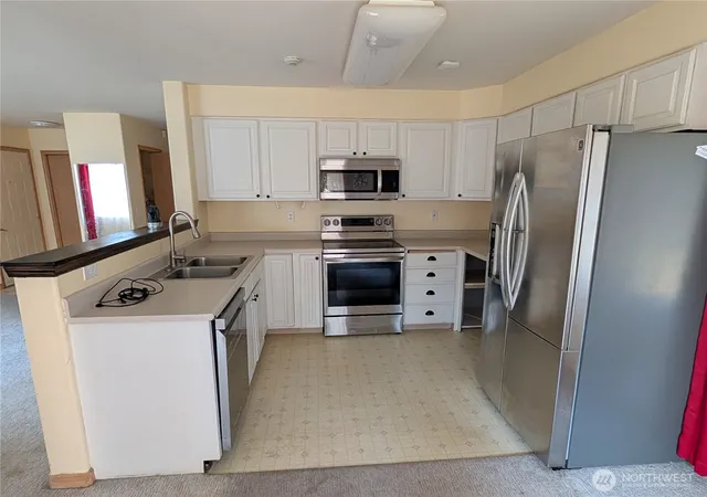 Photo 2 of Condo for sale at 643 W Horton Wy #131, Bellingham, WA 98226 | MLS# NWM2574619 | Listing updated on 2026-09-25