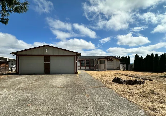 Photo 1 of Sale Pending at 13613 Cedar Cir E, Bonney Lake, WA 98391 | MLS# NWM2574620 | Listing updated on 2026-09-18