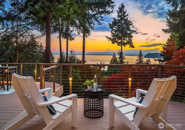 Single family home for sale at 6029 95th Place SW, Mukilteo, WA 98275 | MLS# NWM2574621