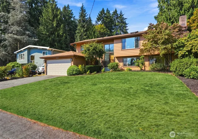 Photo 2 of Sale Pending at 22118 78th Pl W, Edmonds, WA 98026 | MLS# NWM2574626 | Listing updated on 2026-09-25