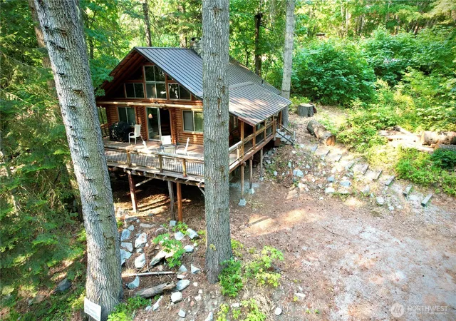 Photo 1 of Single family home for sale at 17792 North Shore Dr, Leavenworth, WA 98826 | MLS# NWM2574636 | Listing updated on 2026-09-25