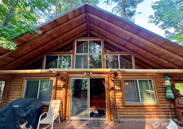 Photo 2 of Single family home for sale at 17792 North Shore Dr, Leavenworth, WA 98826 | MLS# NWM2574636 | Listing updated on 2026-09-25