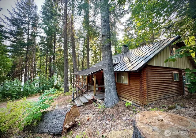 Photo 3 of Single family home for sale at 17792 North Shore Dr, Leavenworth, WA 98826 | MLS# NWM2574636 | Listing updated on 2026-09-25