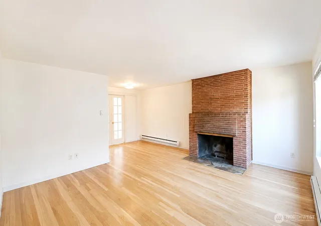 Photo 4 of Multi family home for sale at 9208 Ashworth Ave N, Seattle, WA 98103 | MLS# NWM2574655 | Listing updated on 2026-09-28