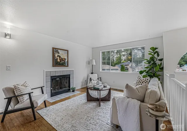 Photo 3 of Single family home for sale at 31758 Sw 14th Way, Federal Way, WA 98023 | MLS# NWM2574662 | Listing updated on 2026-09-24