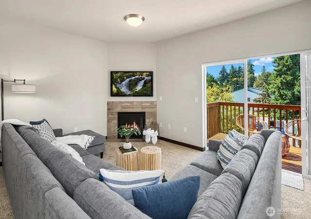 Photo 3 of Townhouse for sale at 7236 212Th St #B, Edmonds, WA 98026 | MLS# NWM2574669 | Listing updated on 2026-10-01