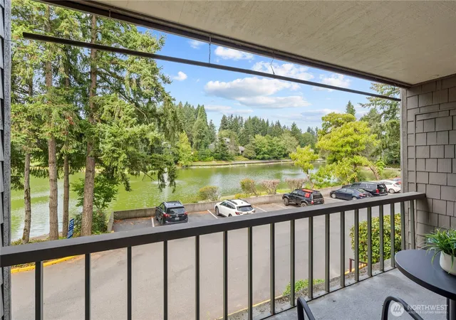 Photo 2 of Townhouse for sale at 6260 139th Ave Ne #70, Redmond, WA 98052 | MLS# NWM2574677 | Listing updated on 2026-10-02