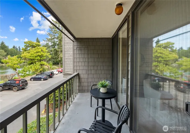 Photo 3 of Townhouse for sale at 6260 139th Ave Ne #70, Redmond, WA 98052 | MLS# NWM2574677 | Listing updated on 2026-10-02