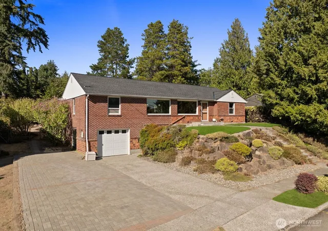 Photo 1 of Sale Pending at 3516 Sw 107th St, Seattle, WA 98146 | MLS# NWM2574686 | Listing updated on 2026-09-25