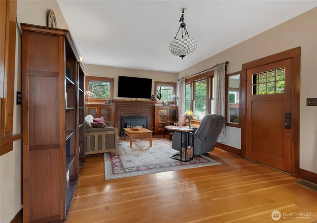 Photo 3 of Single family home for sale at 508 5th Street NE, Puyallup, WA 98372 | MLS# NWM2574693 | Listing updated on 2026-09-28