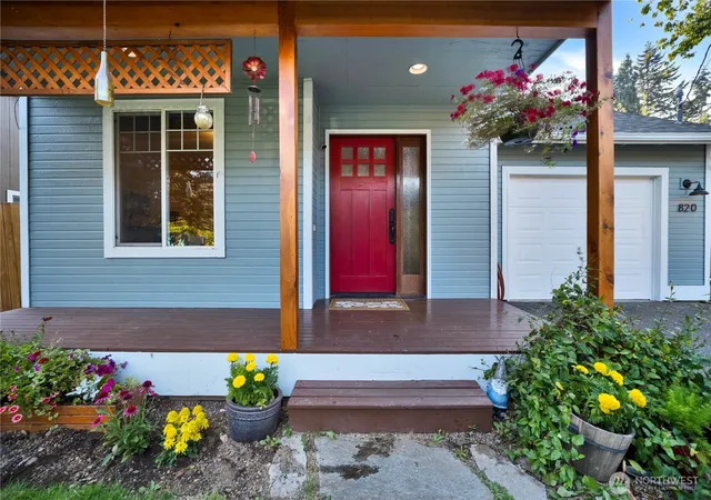 Photo 3 of Sale Pending at 820 Mill Ave, Snohomish, WA 98290 | MLS# NWM2574700 | Listing updated on 2026-09-30