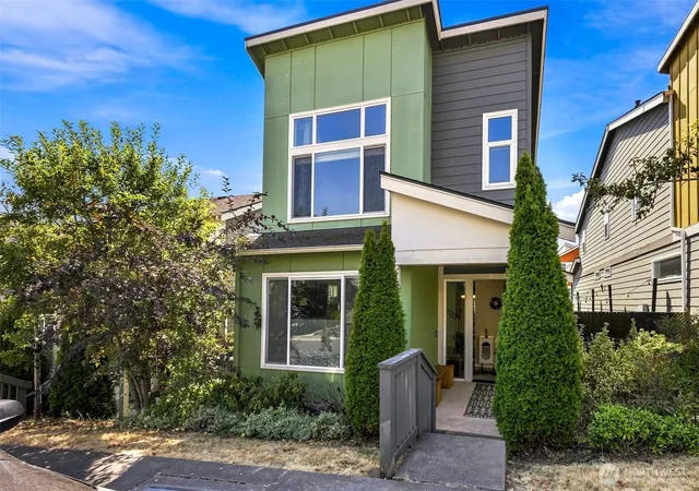 Photo 1 of Single family home for sale at 831 Sw 96th Pl, Seattle, WA 98106 | MLS# NWM2574703 | Listing updated on 2026-10-12