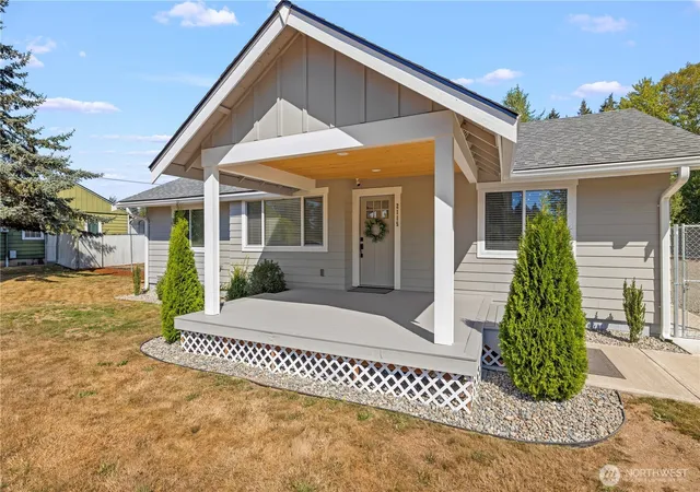 Photo 3 of Single family home for sale at 2115 121st St E, Tacoma, WA 98445 | MLS# NWM2574715 | Listing updated on 2026-09-18