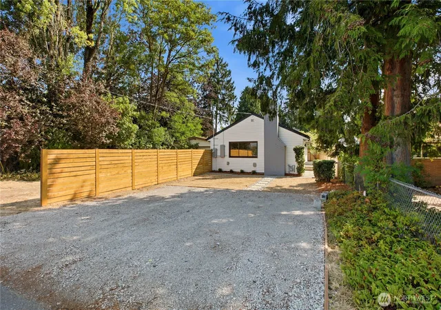 Photo 2 of Condo for sale at 12504 8th Ave Sw, Burien, WA 98146 | MLS# NWM2574721 | Listing updated on 2026-09-28