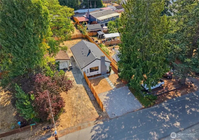 Photo 3 of Condo for sale at 12504 8th Ave Sw, Burien, WA 98146 | MLS# NWM2574721 | Listing updated on 2026-09-28