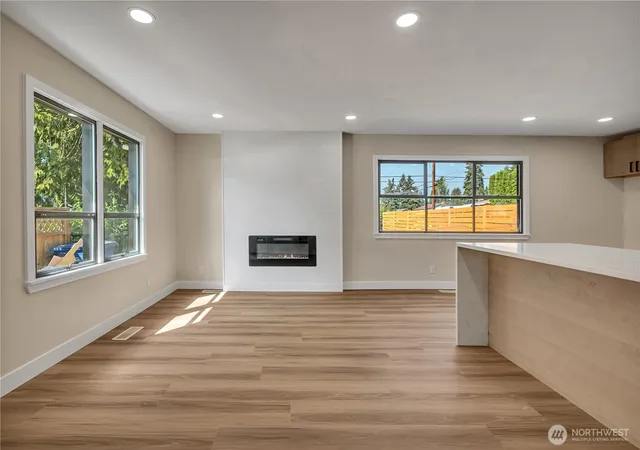 Photo 4 of Condo for sale at 12504 8Th Ave Sw, Burien, WA 98146 | MLS# NWM2574721 | Listing updated on 2026-09-28