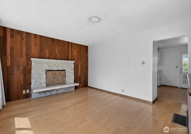 Photo 3 of Sale Pending at 2854 S Juneau St, Seattle, WA 98108 | MLS# NWM2574729 | Listing updated on 2026-09-22