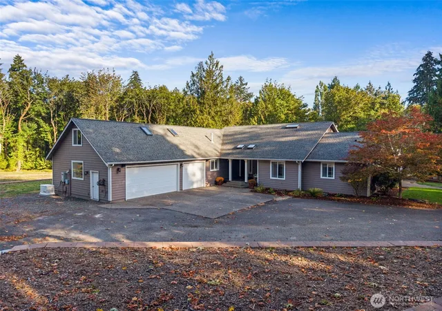 Photo 1 of Single family home for sale at 3301 Gravelly Beach Loop Nw, Olympia, WA 98502 | MLS# NWM2574737 | Listing updated on 2026-09-29