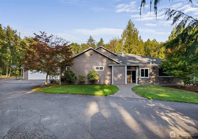 Photo 3 of Single family home for sale at 3301 Gravelly Beach Loop Nw, Olympia, WA 98502 | MLS# NWM2574737 | Listing updated on 2026-09-29