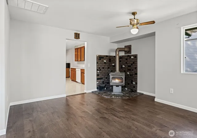 Photo 4 of Sale Pending at 281 S C St, Buckley, WA 98321 | MLS# NWM2574739 | Listing updated on 2026-09-25