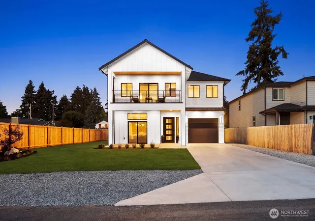 Photo 1 of Single family home for sale at 2903 Crystal Springs Rd W, University Place, WA 98466 | MLS# NWM2574745 | Listing updated on 2026-09-25