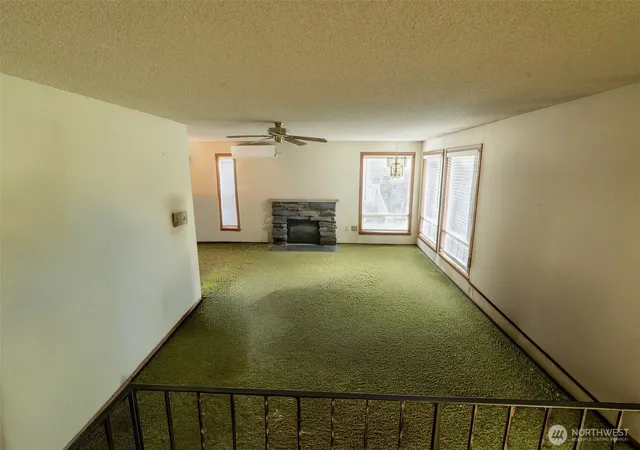 Photo 4 of Single family home for sale at 14554 166th Place SE, Renton, WA 98059 | MLS# NWM2574762 | Listing updated on 2026-10-01