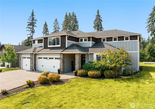 Photo 3 of Single family home for sale at 11714 137th Dr Ne, Lake Stevens, WA 98258 | MLS# NWM2574765 | Listing updated on 2026-09-30