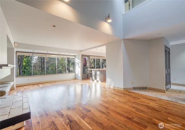 Photo 3 of Townhouse for sale at 119 98th Ave Ne #119, Bellevue, WA 98004 | MLS# NWM2574768 | Listing updated on 2026-09-25