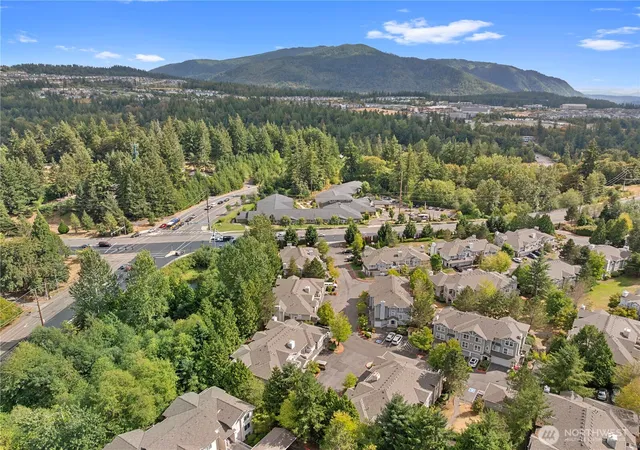 Photo 2 of Townhouse for sale at 5213 238th Ln Se, Issaquah, WA 98029 | MLS# NWM2574781 | Listing updated on 2026-09-29