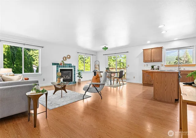 Photo 3 of Single family home for sale at 765 Summerset Wy, Sedro Woolley, WA 98284 | MLS# NWM2574797 | Listing updated on 2026-09-25