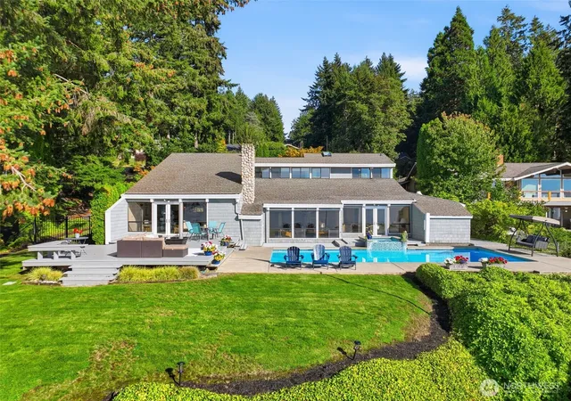 Photo 2 of Single family home for sale at 7110 Marble Beach Rd Nw, Gig Harbor, WA 98332 | MLS# NWM2574805 | Listing updated on 2026-10-01