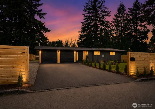 Photo 1 of Single family home for sale at 8102 Oakridge Dr Sw, Lakewood, WA 98498 | MLS# NWM2574821 | Listing updated on 2026-09-25
