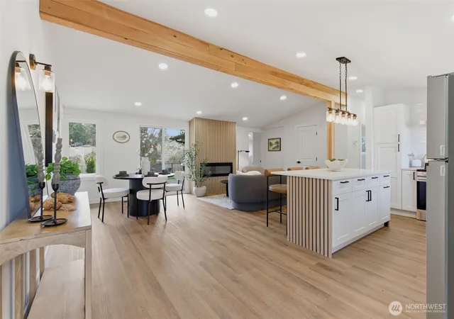 Photo 3 of Single family home for sale at 8102 Oakridge Dr Sw, Lakewood, WA 98498 | MLS# NWM2574821 | Listing updated on 2026-09-25