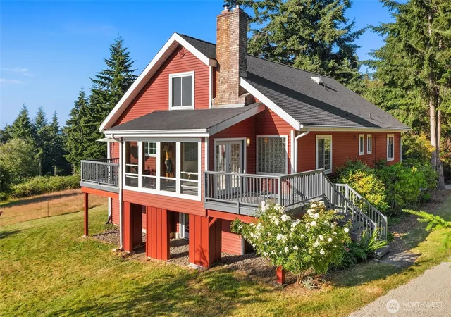 Photo 1 of Single family home for sale at 7206 Sw 248th St, Vashon, WA 98070 | MLS# NWM2574849 | Listing updated on 2026-09-25